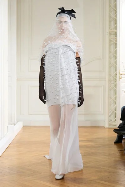 Look 44